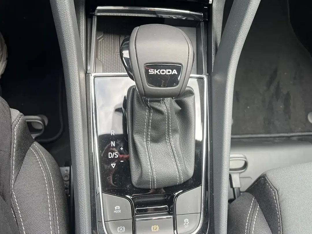 Skoda Karoq 1.5 TSI DSG Sportline Plus - Thumbnail 9