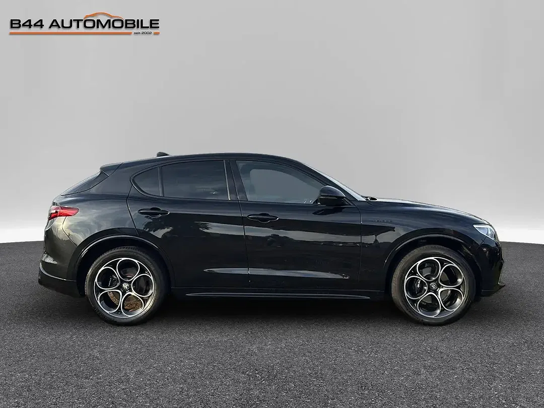 Alfa Romeo Stelvio Q4 Veloce - Thumbnail 7