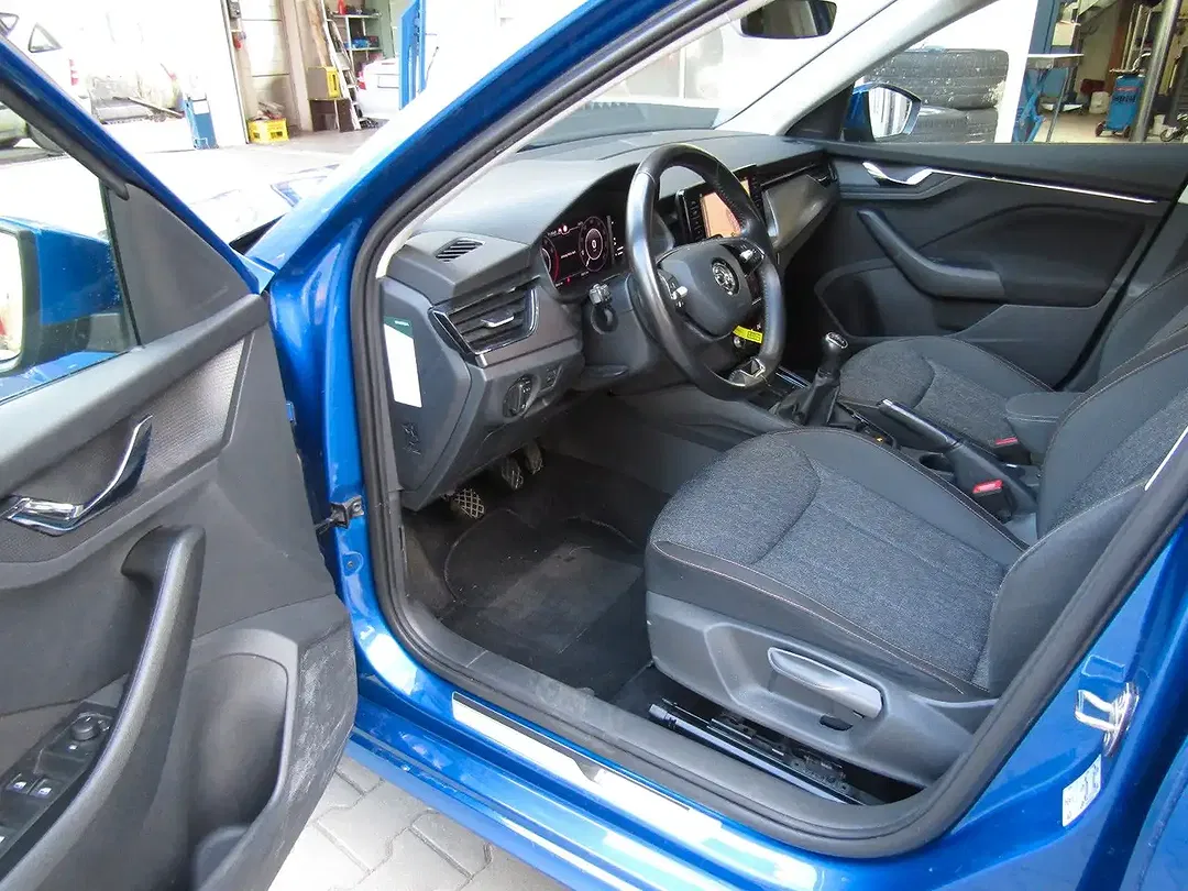 Skoda Kamiq Clever - Thumbnail 3