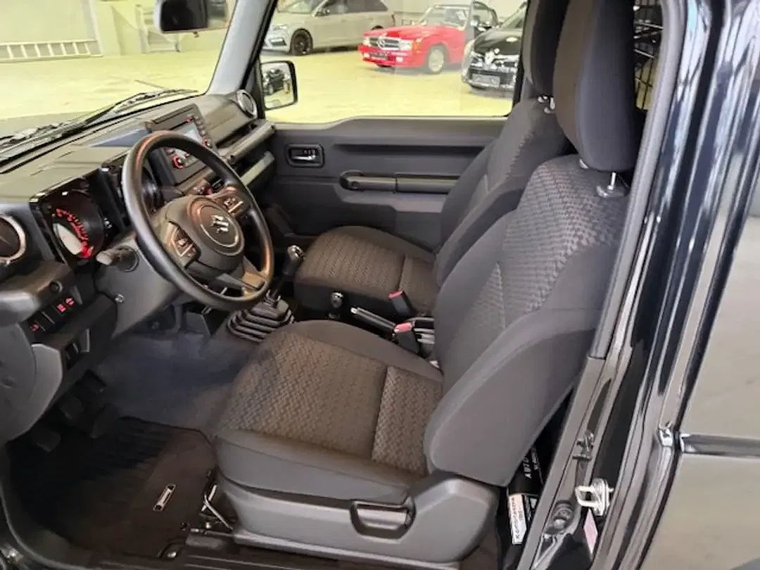 Suzuki Jimny AllGrip - Thumbnail 13