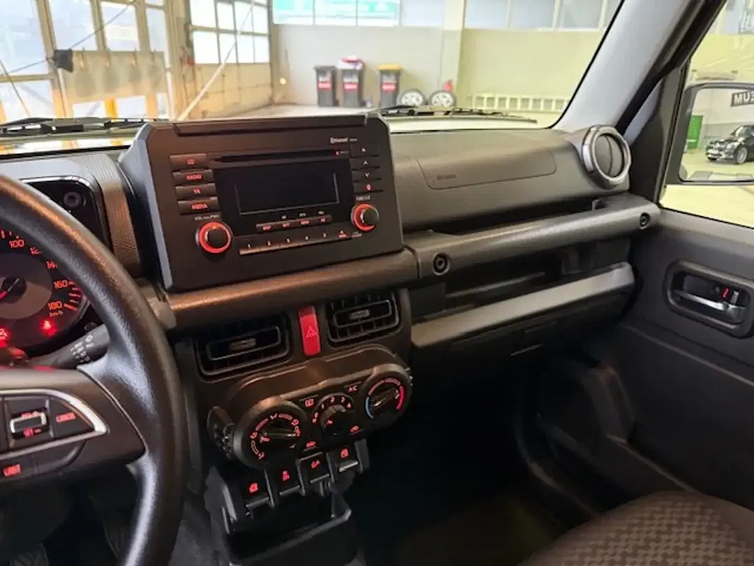 Suzuki Jimny AllGrip - foto 15