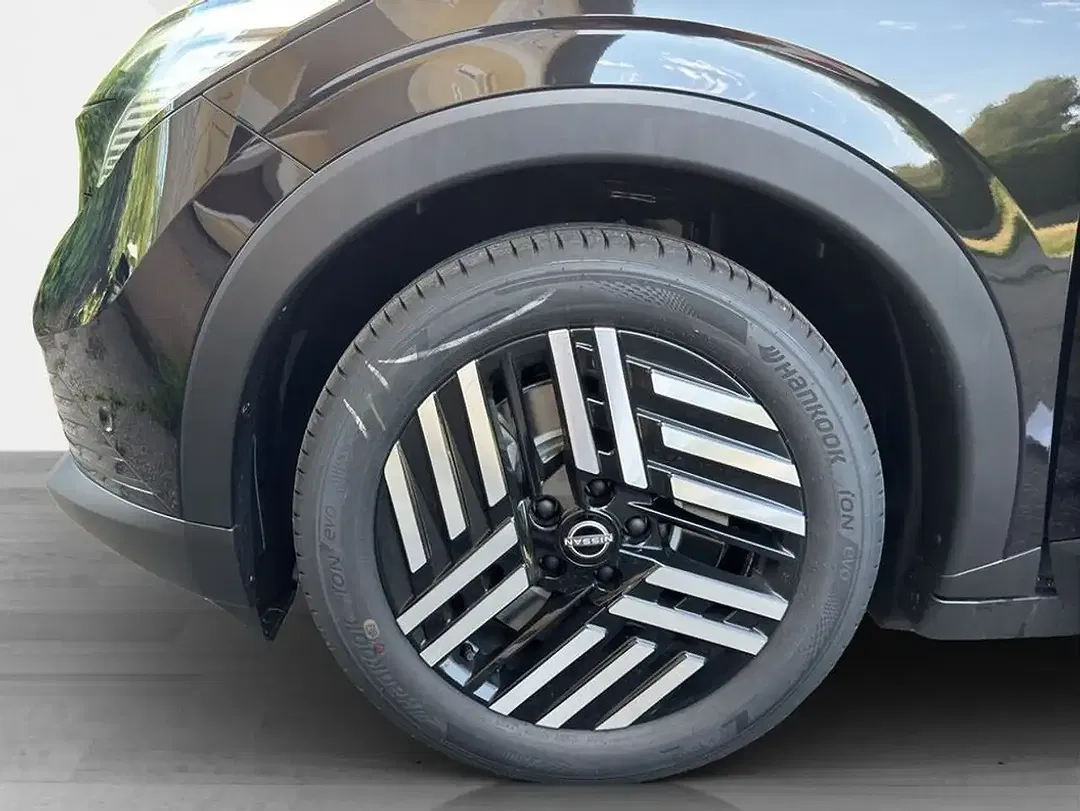 Nissan Leaf - Thumbnail 11