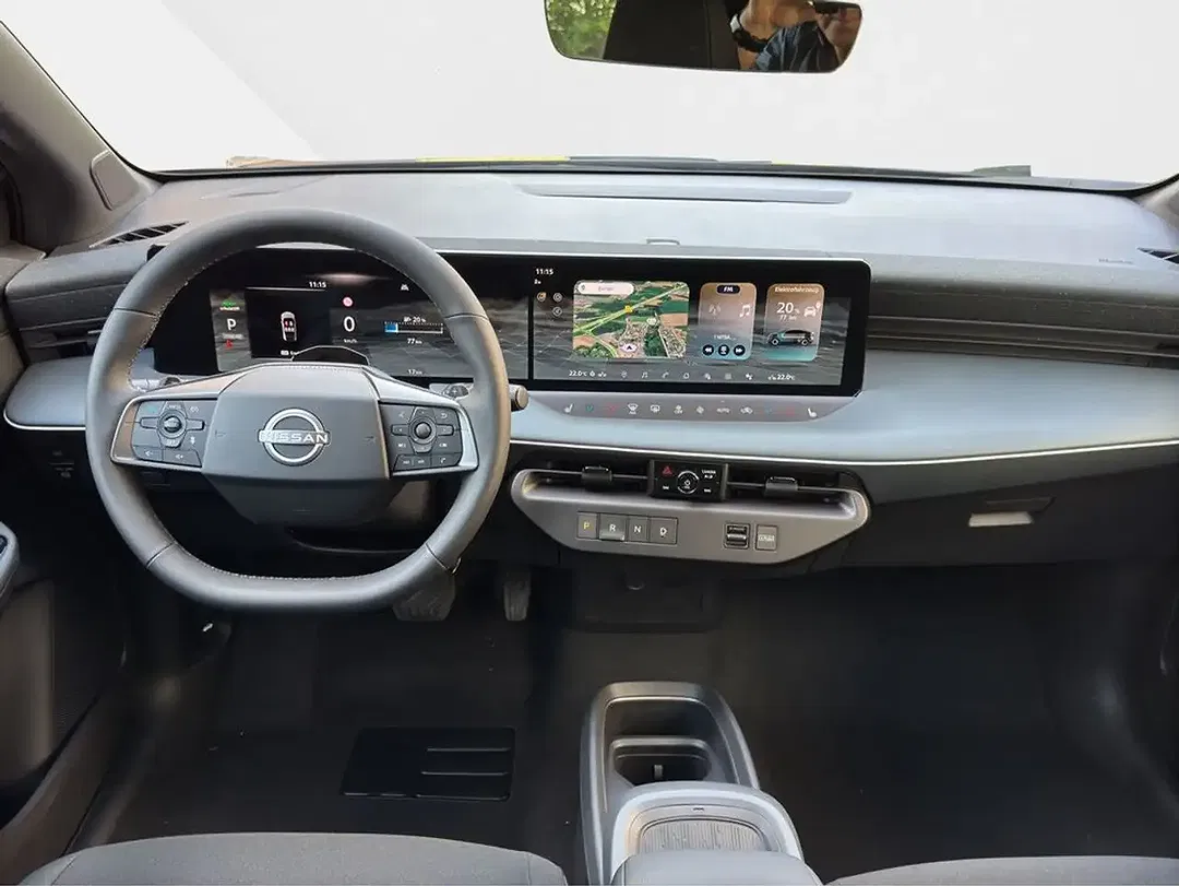 Nissan Leaf - Thumbnail 12