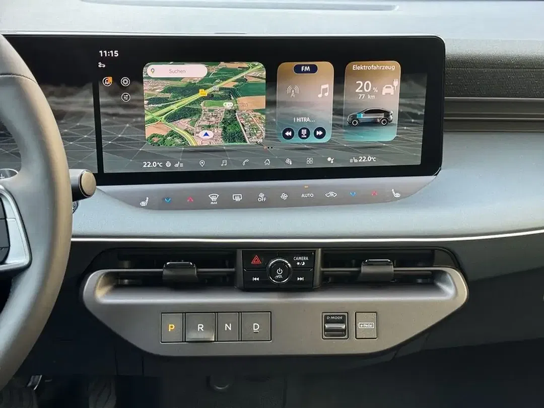 Nissan Leaf - Thumbnail 13