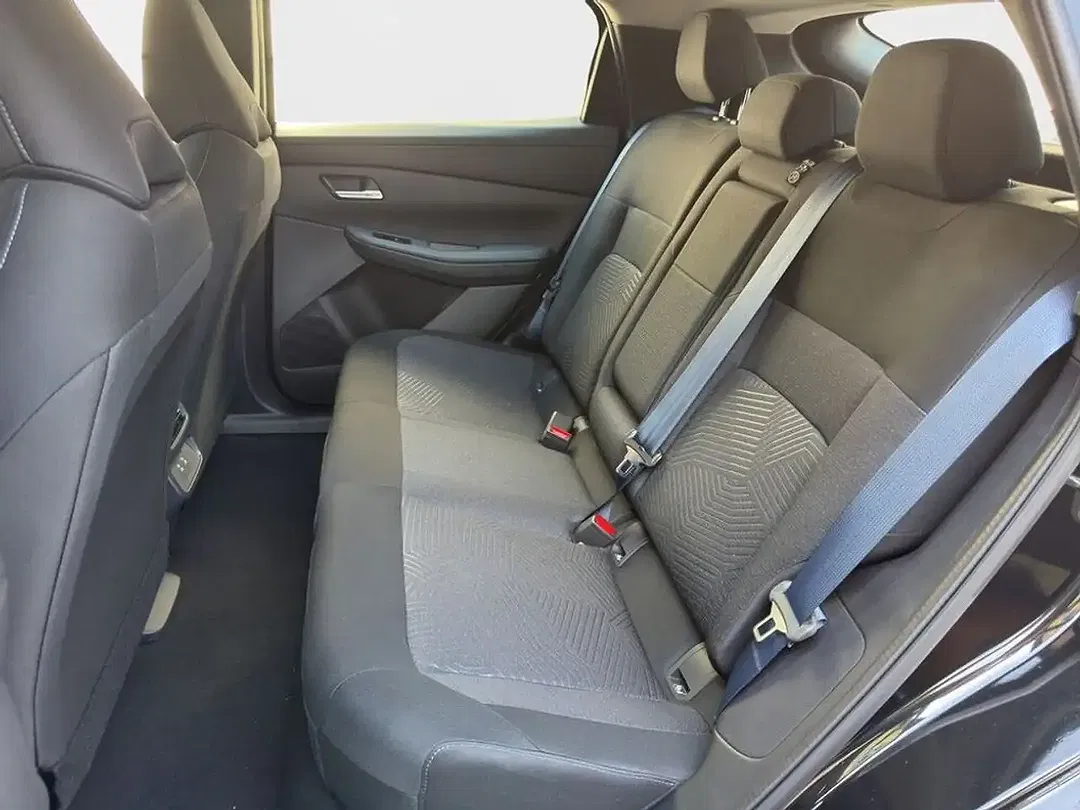 Nissan Leaf - Thumbnail 14