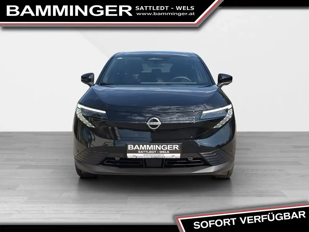 Nissan Leaf - Thumbnail 3