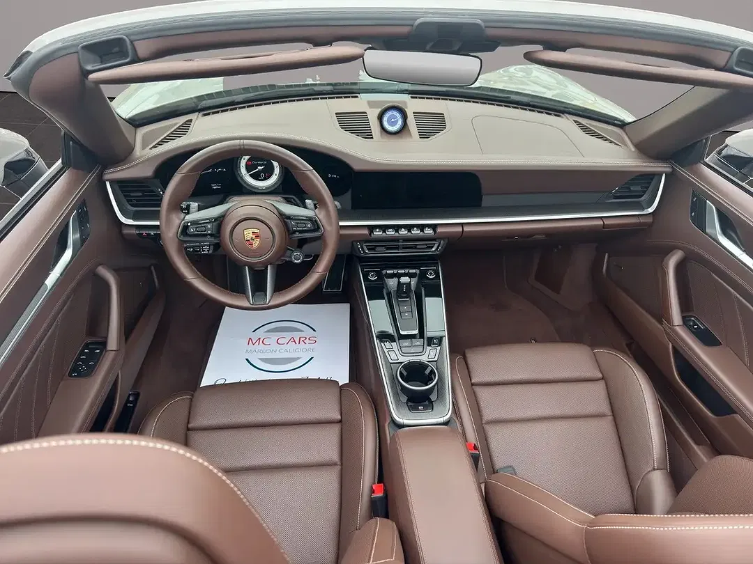 Porsche 911 Turbo S Cabriolet - Thumbnail 11
