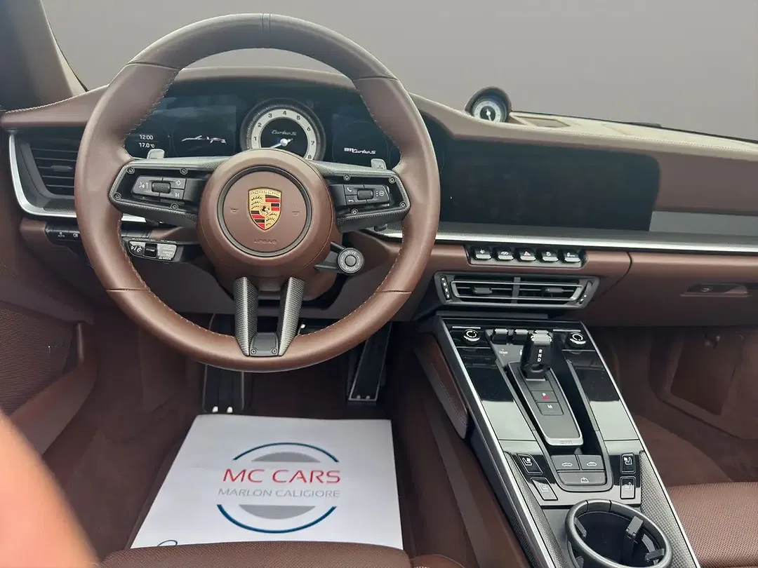 Porsche 911 Turbo S Cabriolet - Thumbnail 14