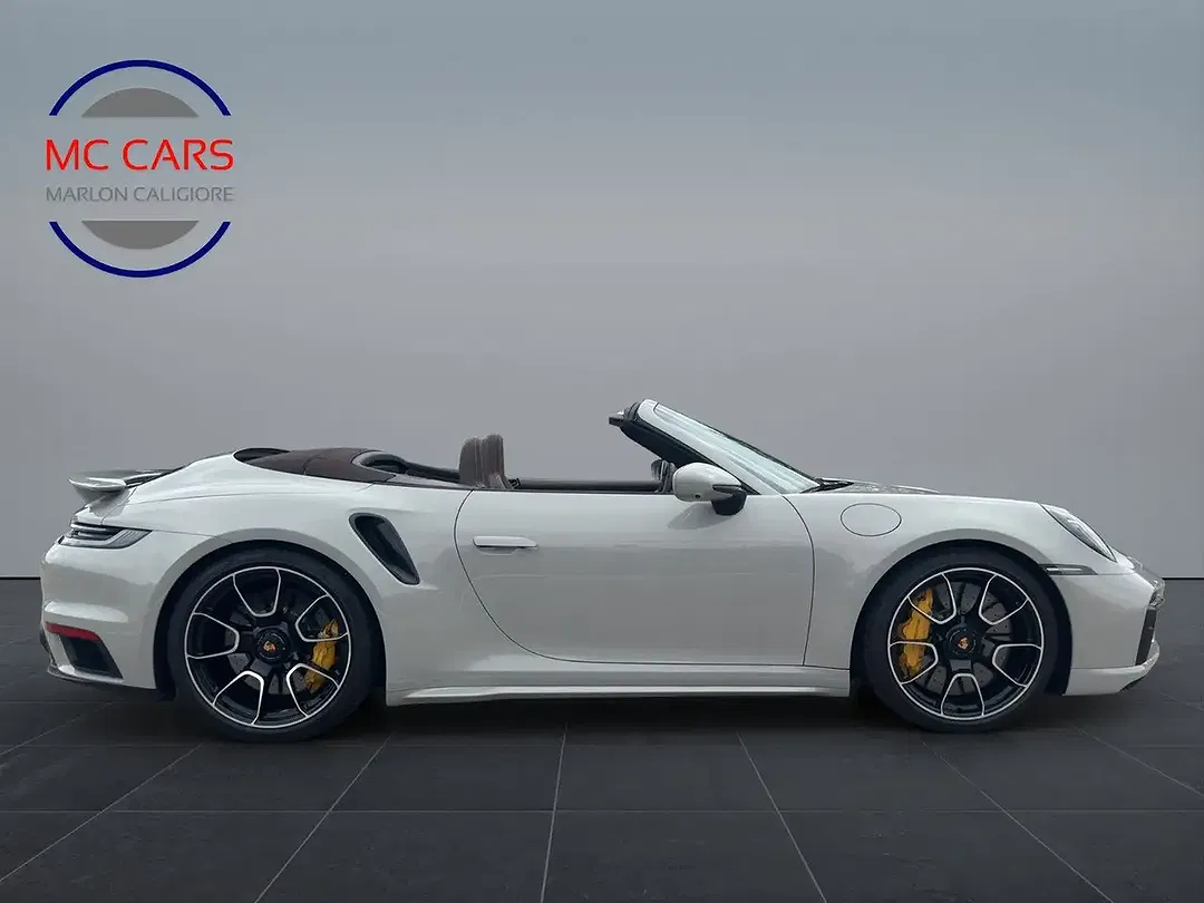 Porsche 911 Turbo S Cabriolet - Thumbnail 8