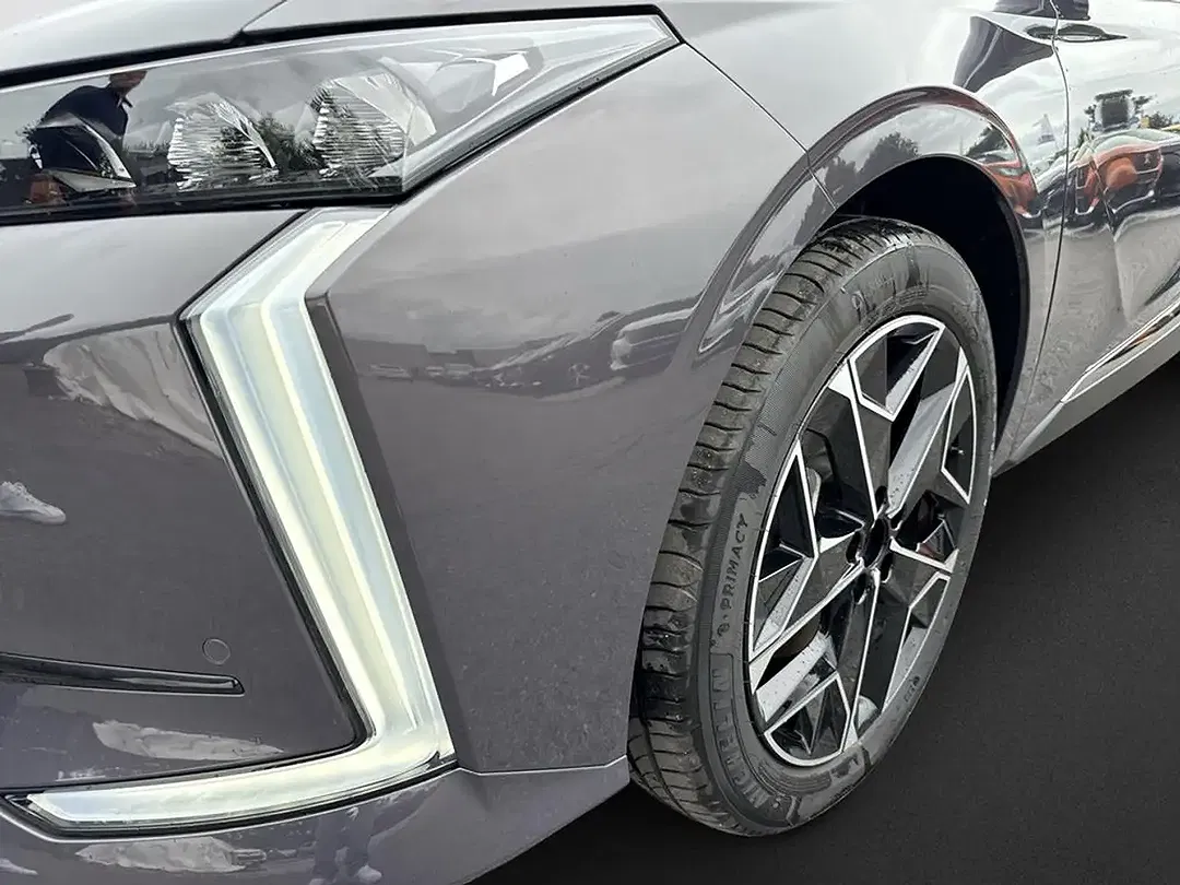DS Automobiles DS 4 - Thumbnail 8