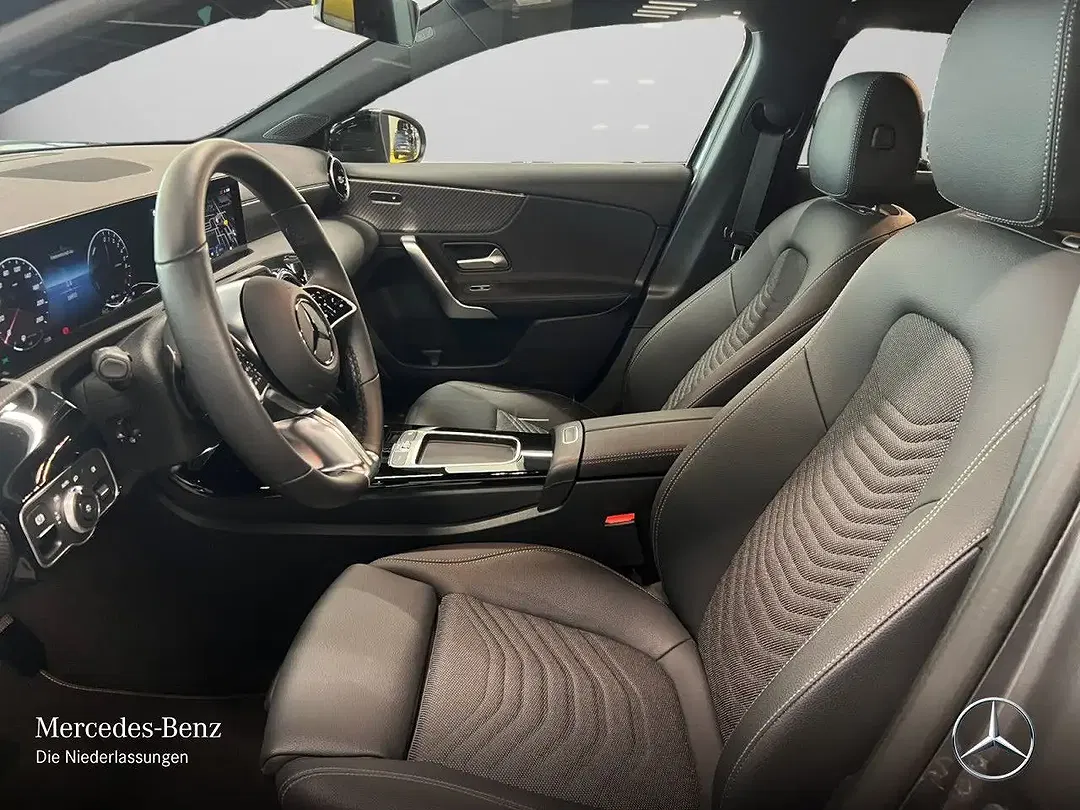 Mercedes-Benz A 250 Progressive Night - Thumbnail 10