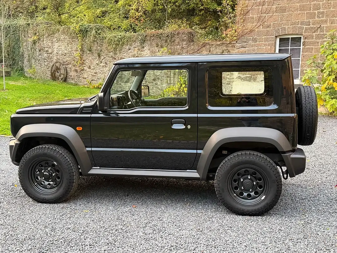 Suzuki Jimny 1.5 AllGrip Comfort - Thumbnail 11