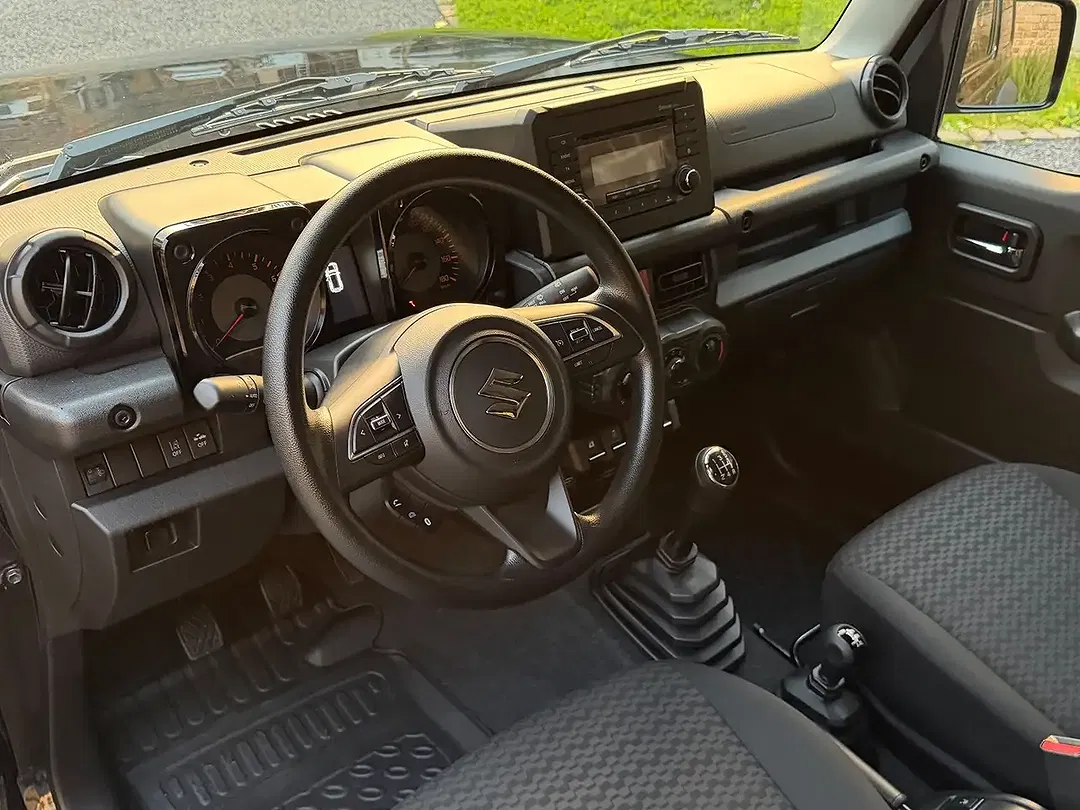Suzuki Jimny 1.5 AllGrip Comfort - Thumbnail 24