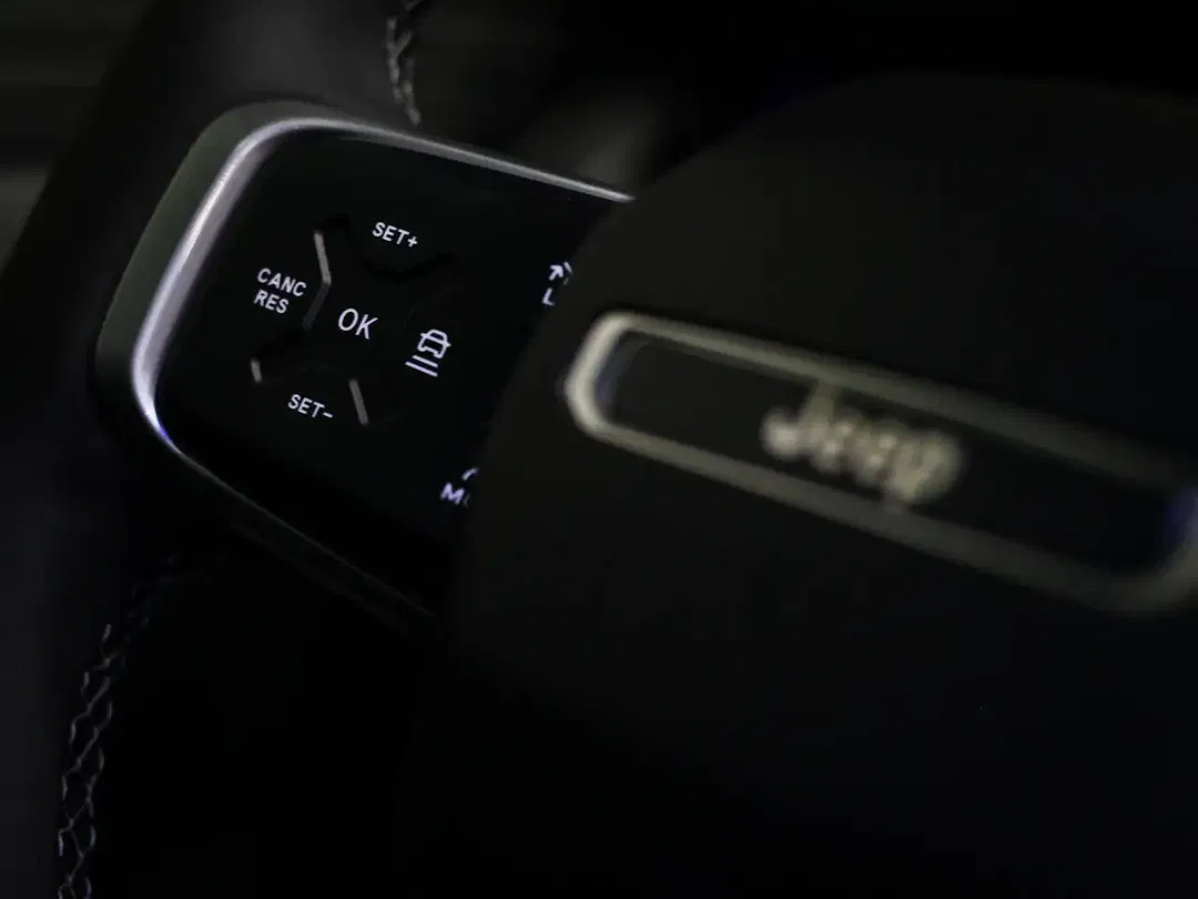Jeep Compass Altitude - Thumbnail 4