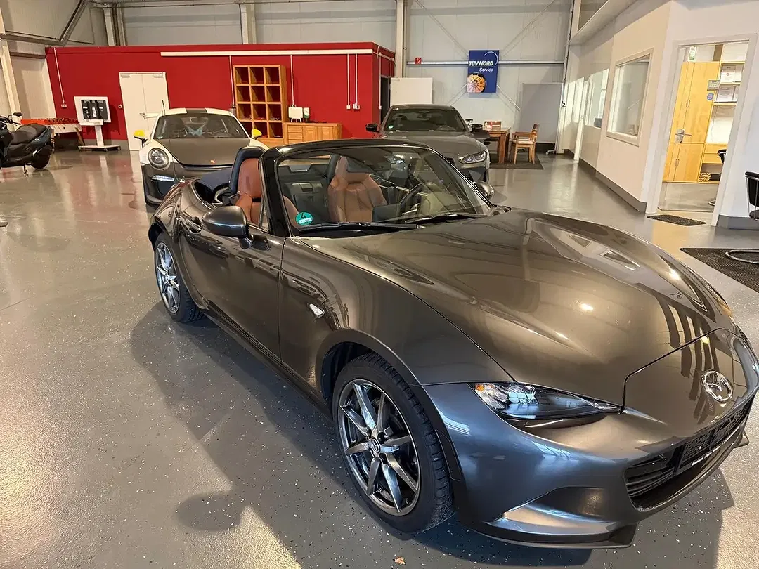 Mazda MX-5 - Thumbnail 11