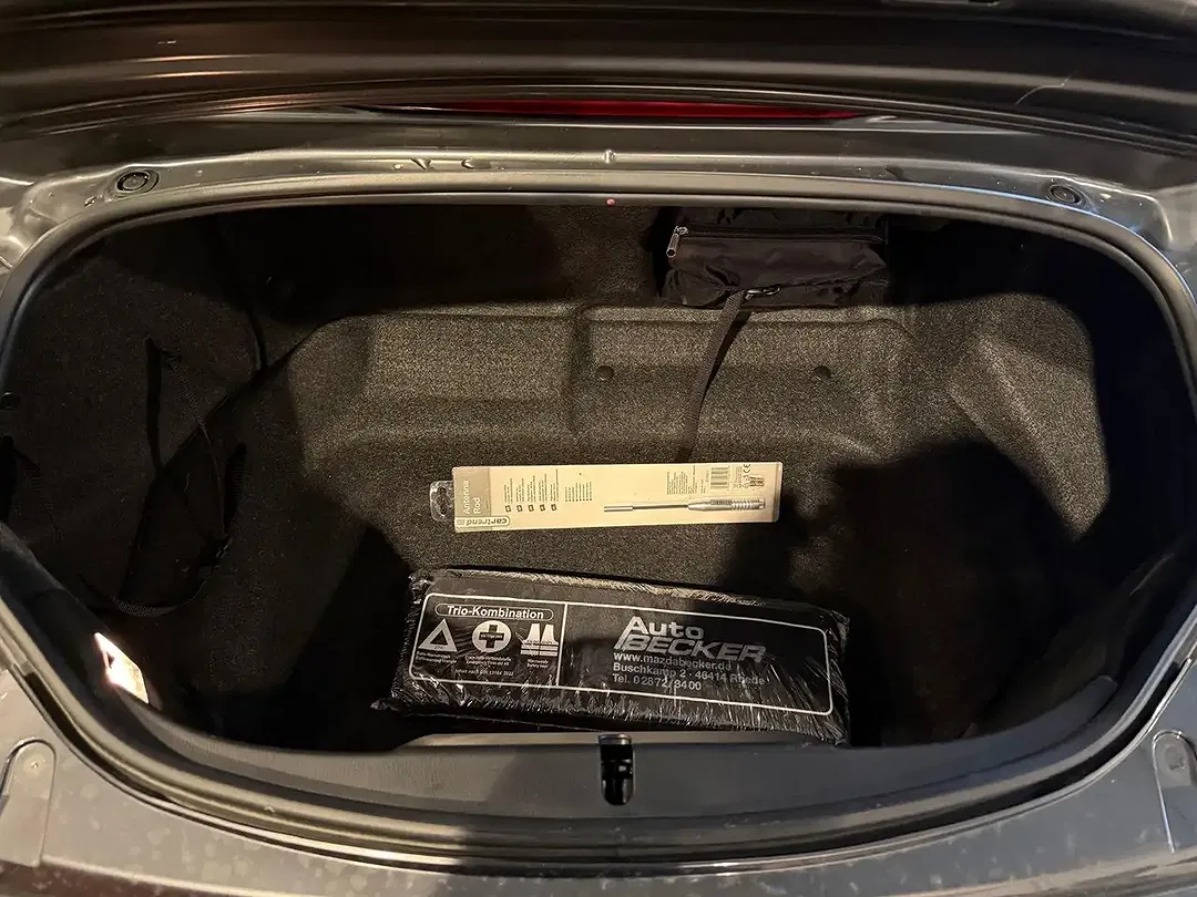 Mazda MX-5 - Thumbnail 8