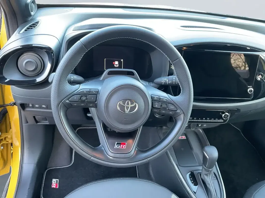 Toyota Aygo X 1.5 CVT Hybrid GR Sport - Thumbnail 9