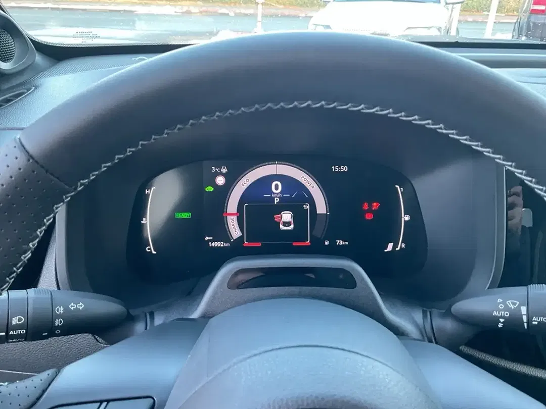 Toyota Aygo X 1.5 CVT Hybrid GR Sport - Thumbnail 11