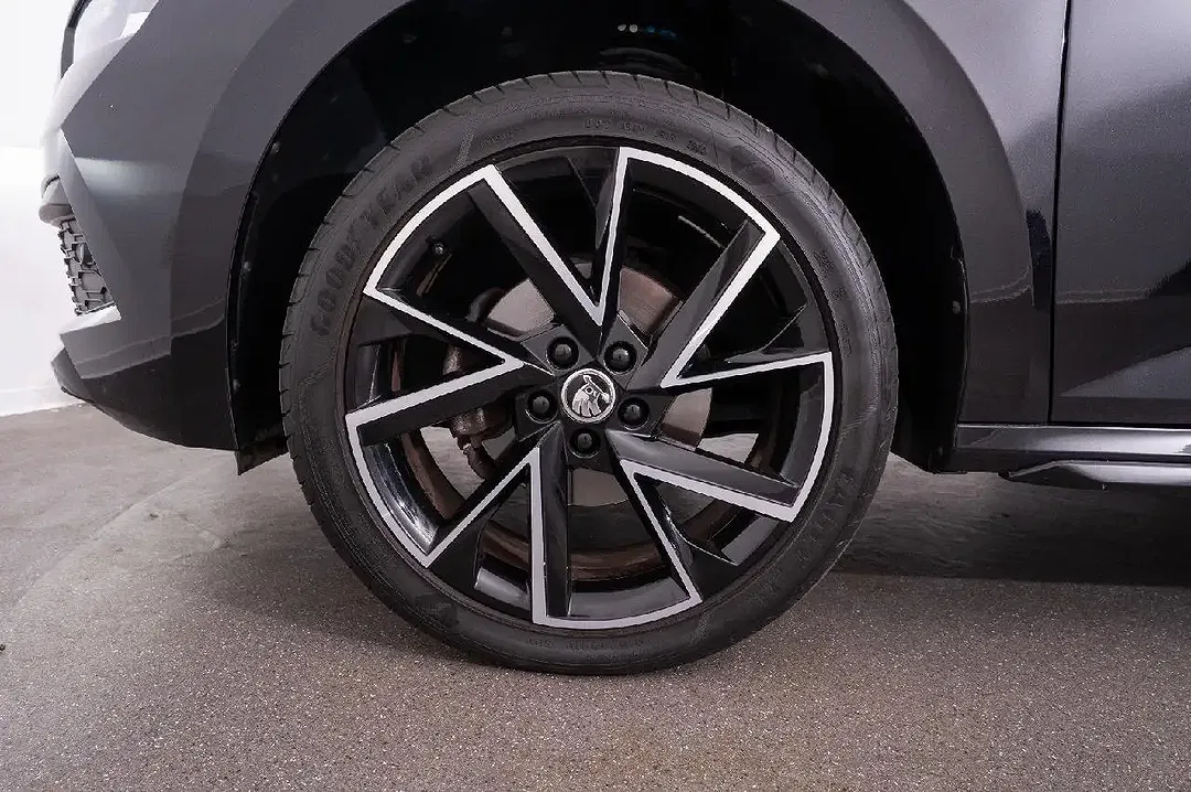 Skoda Kamiq 1.5 TSI AUT Monte Carlo - Thumbnail 10