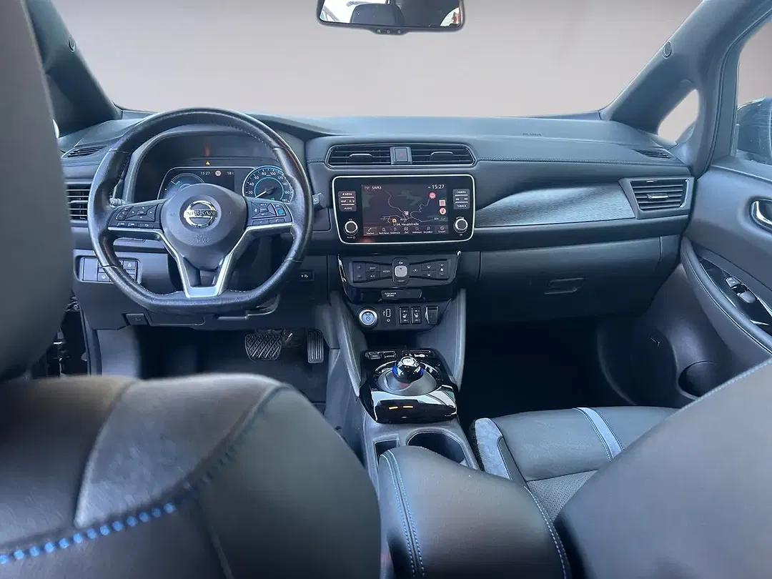 Nissan Leaf Tekna - Thumbnail 10