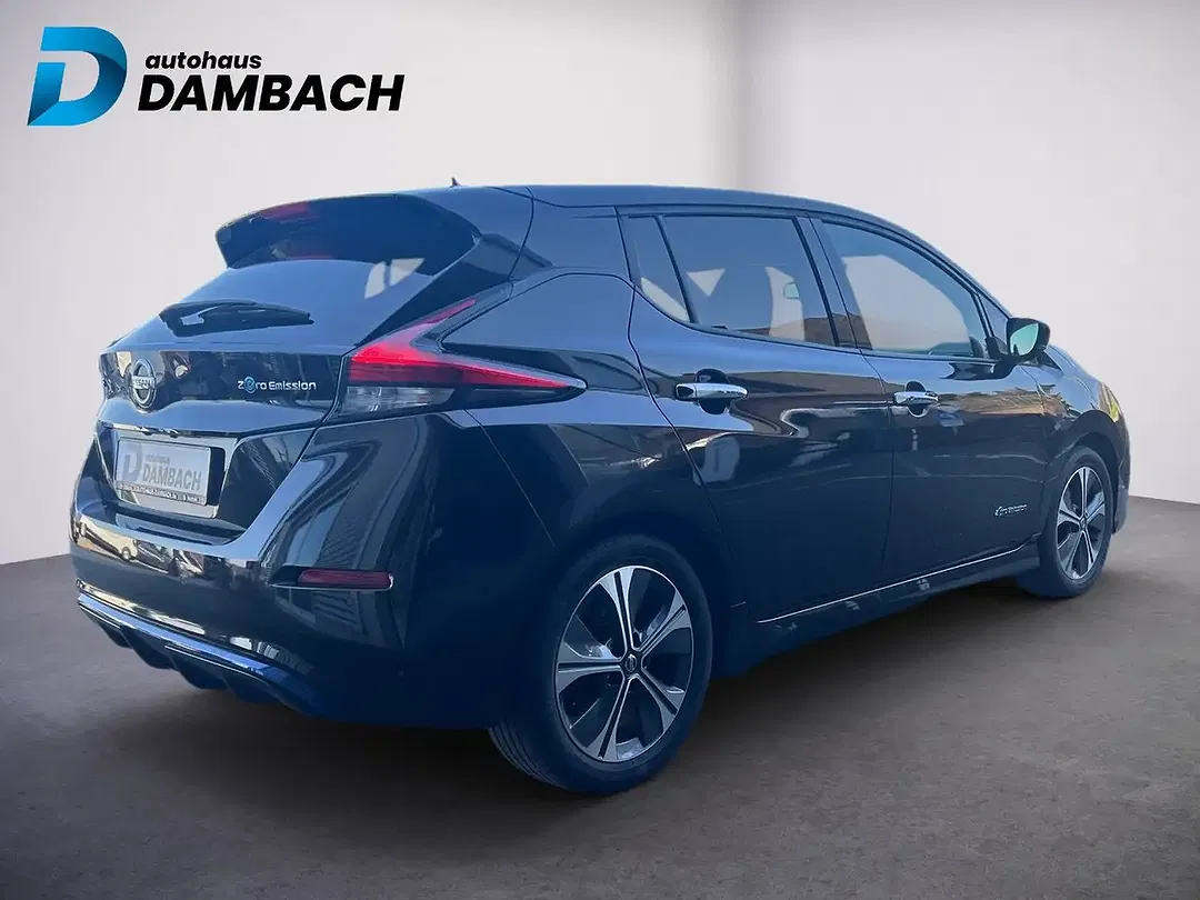 Nissan Leaf Tekna - Thumbnail 3