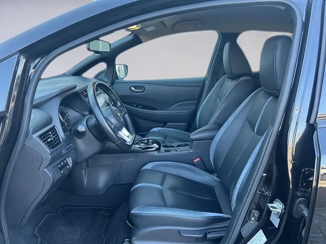 Nissan Leaf Tekna - Thumbnail 7