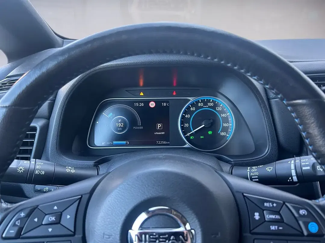 Nissan Leaf Tekna - Thumbnail 8