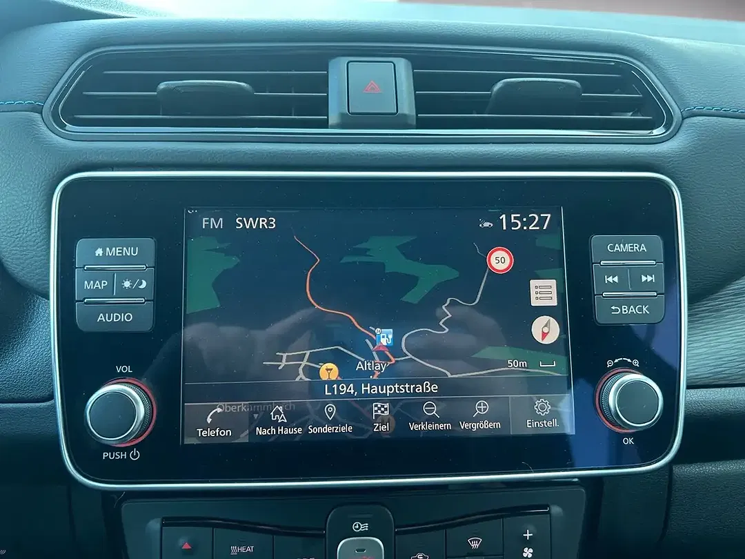 Nissan Leaf Tekna - Thumbnail 9