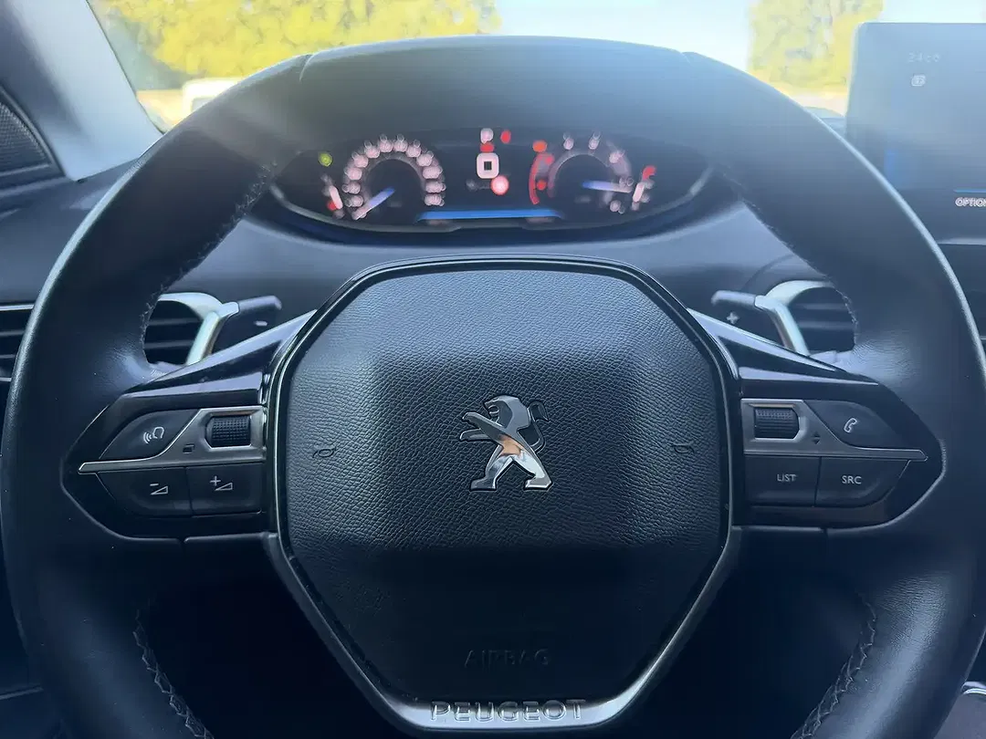Peugeot 3008 130 BlueHDi EAT8 Allure Pack - Thumbnail 8