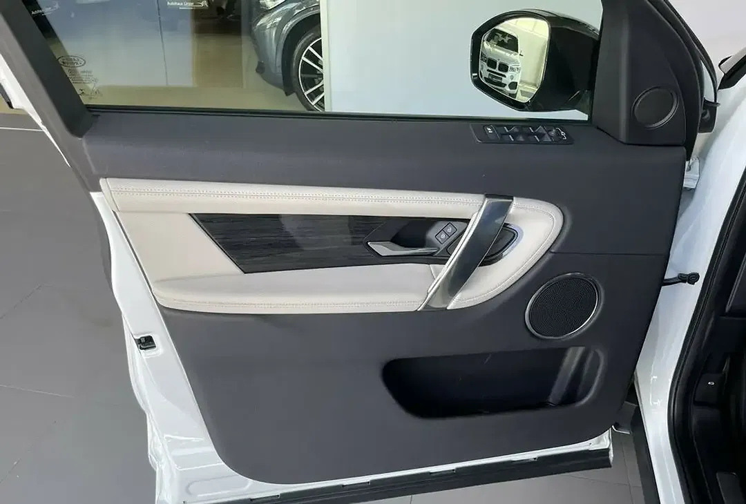 Land Rover Discovery Sport 4x4 R-Dynamic - Thumbnail 13