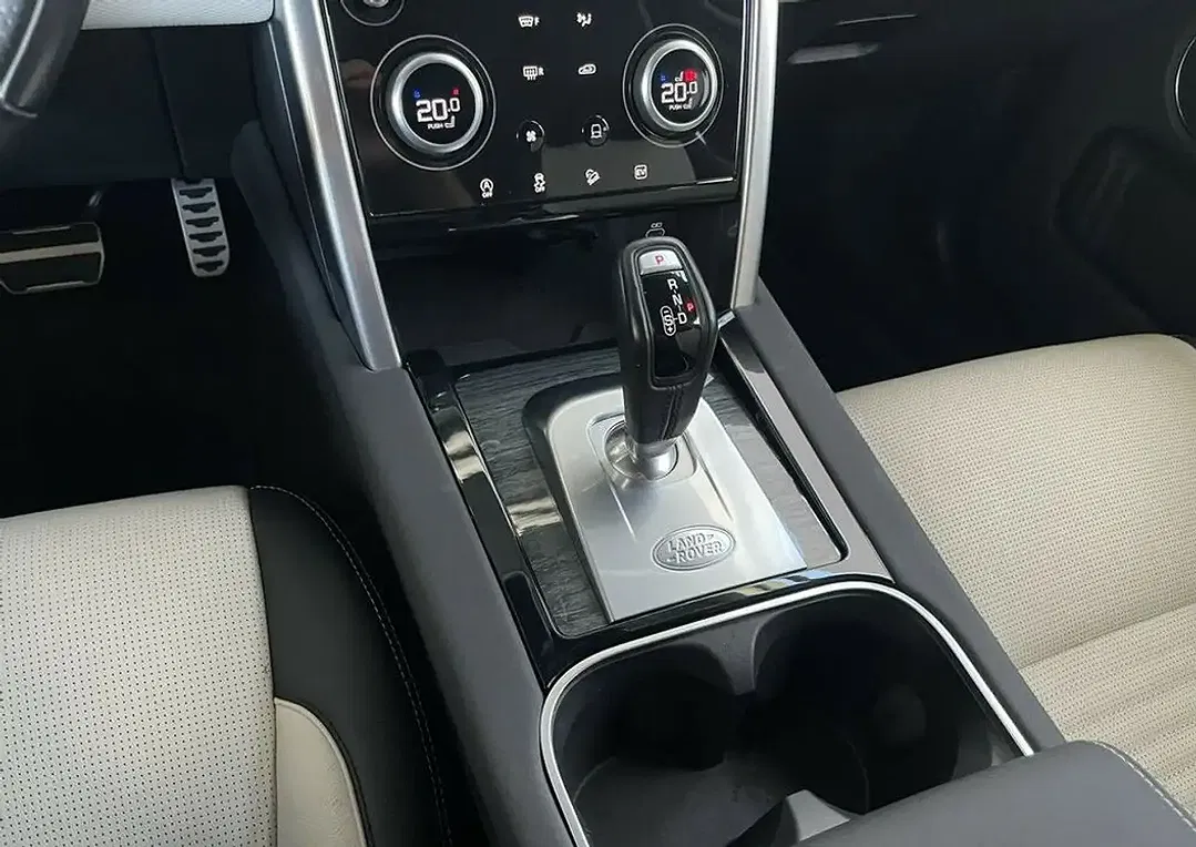Land Rover Discovery Sport 4x4 R-Dynamic - Thumbnail 7