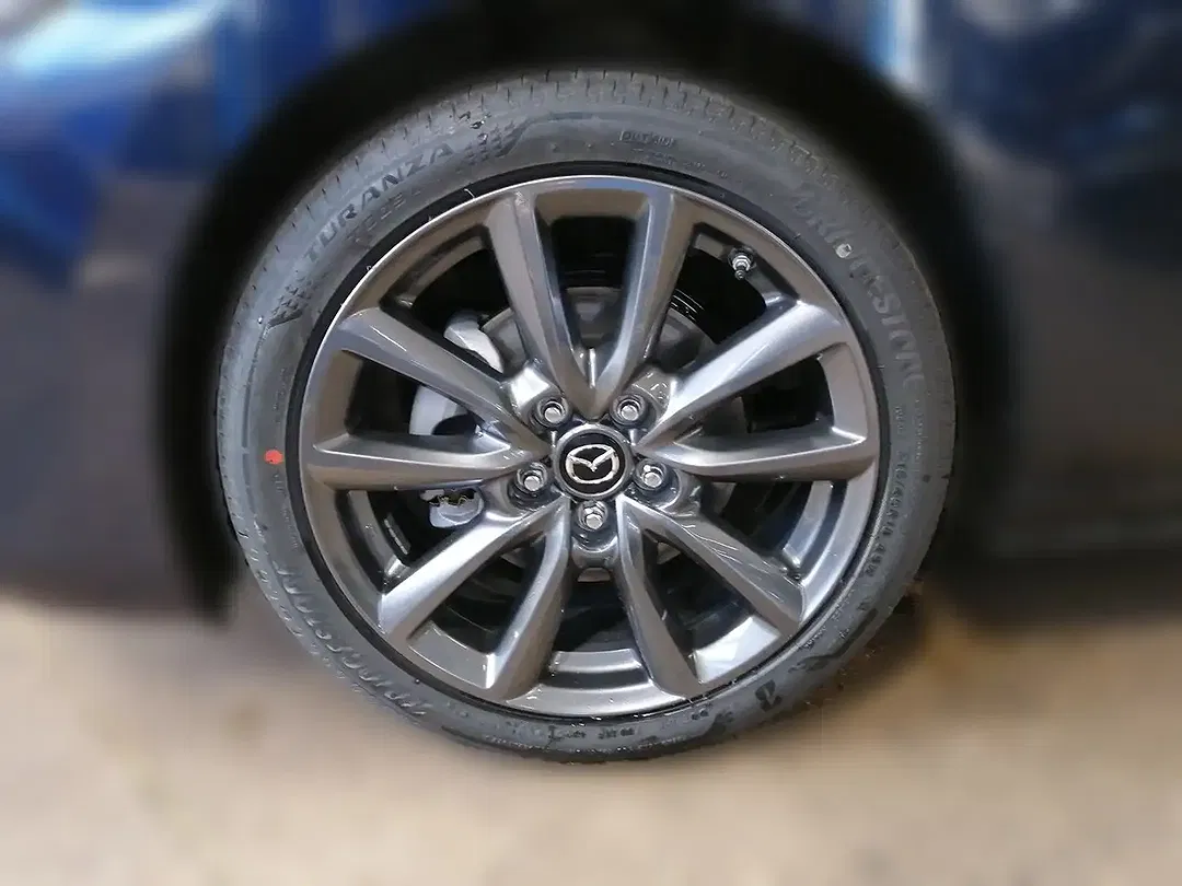 Mazda 3 Exclusive-Line - Thumbnail 4