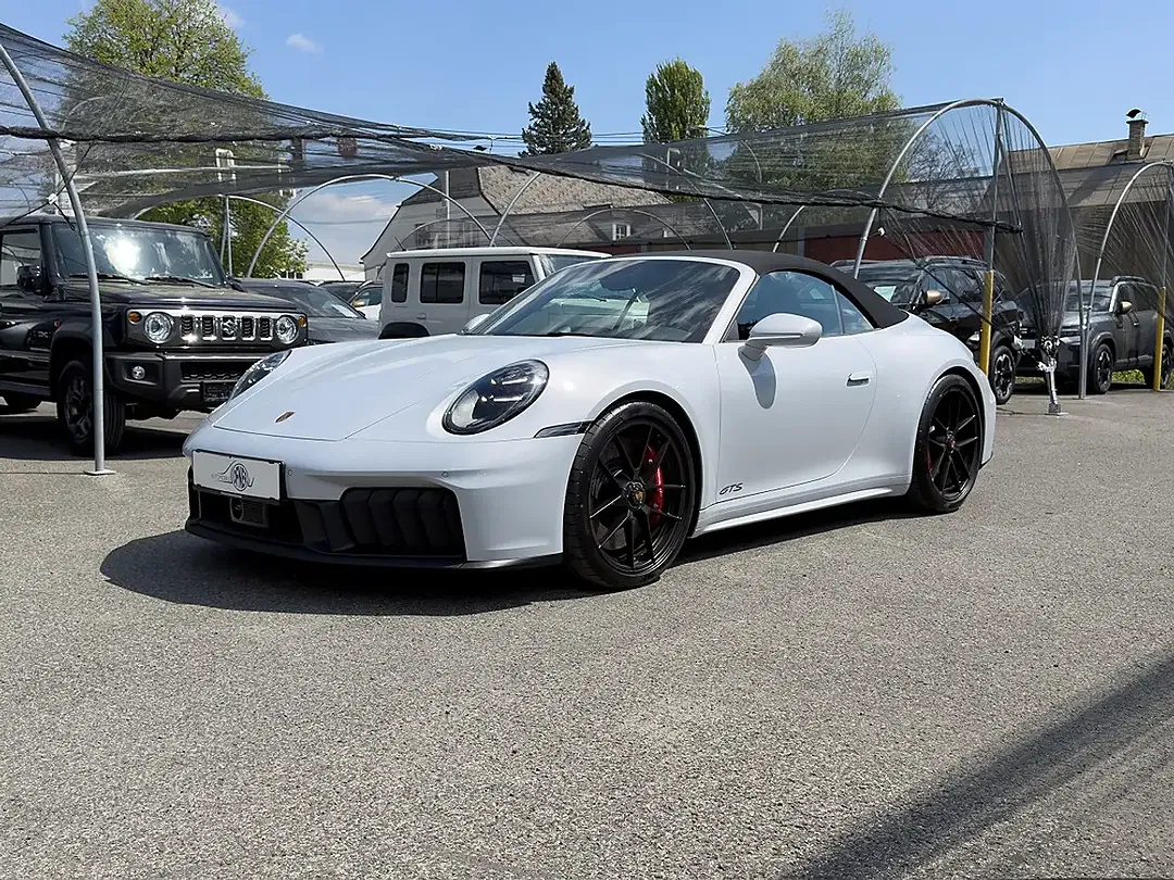 Porsche 911 PDK Carrera 4 Cabriolet GTS - Thumbnail 30