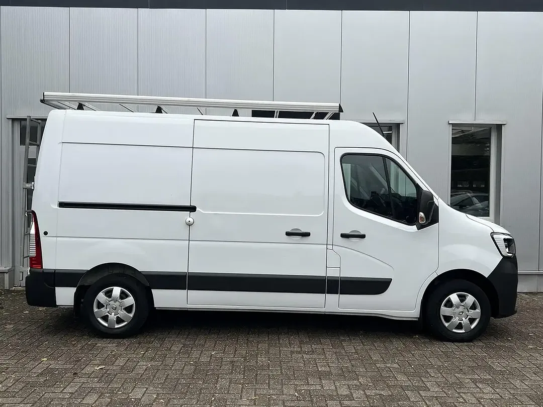 Renault Master dCi 130 500 L2H2 Comfort - Thumbnail 4