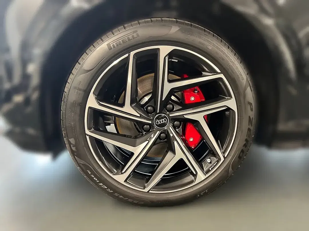 Audi SQ6 e-tron - Thumbnail 3