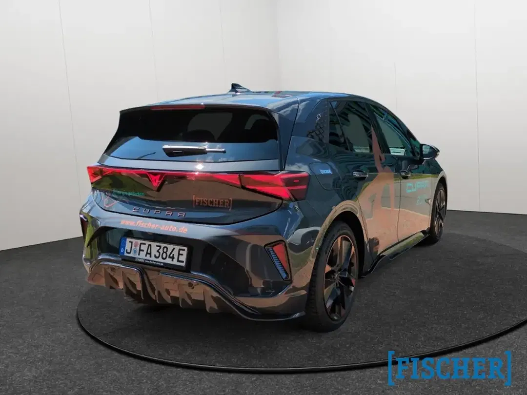 CUPRA Born - Thumbnail 4