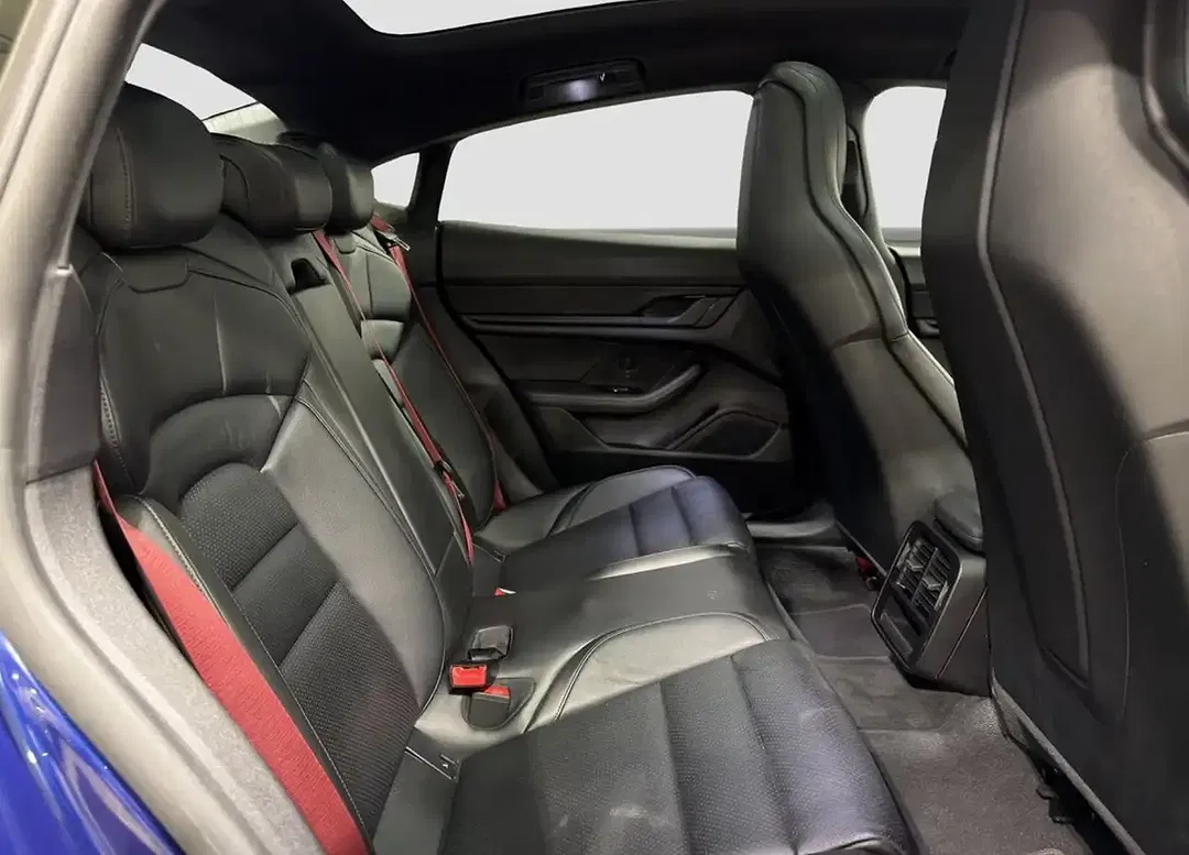 Porsche Taycan 4 S - Thumbnail 12