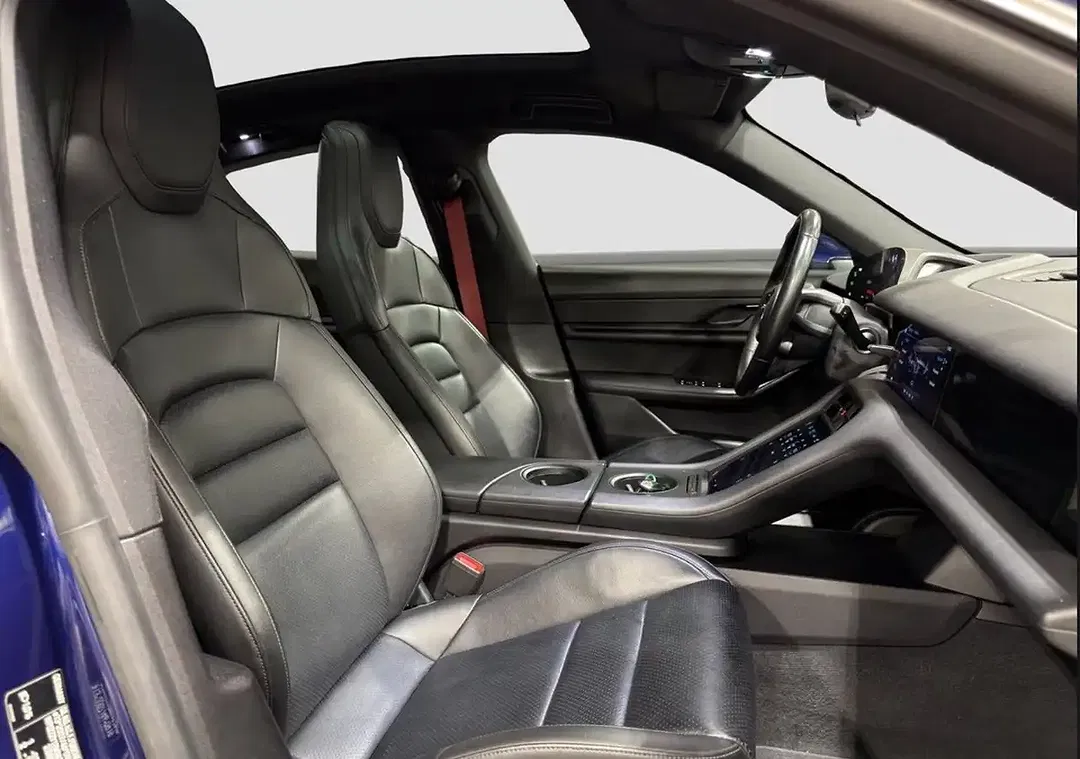 Porsche Taycan 4 S - Thumbnail 13