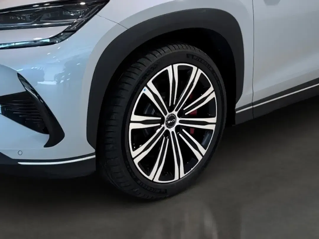 BYD Sealion 7 AWD Design - Thumbnail 5