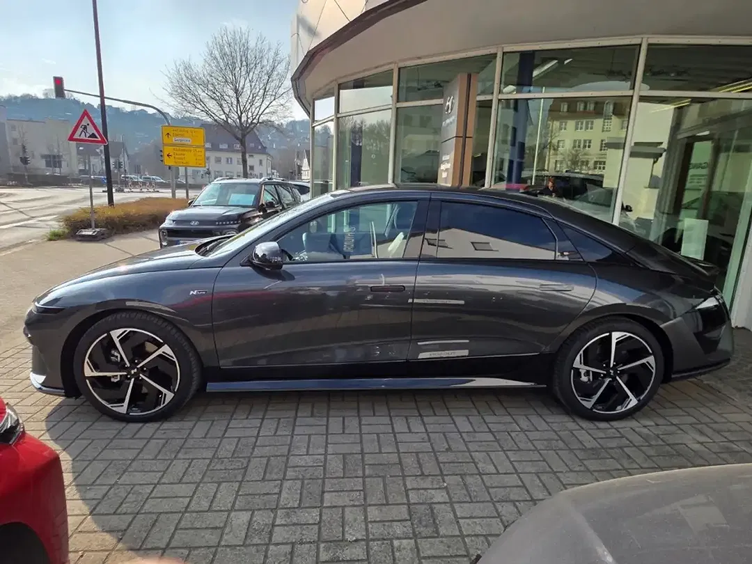 Hyundai IONIQ 6 4WD N Line X - Thumbnail 4
