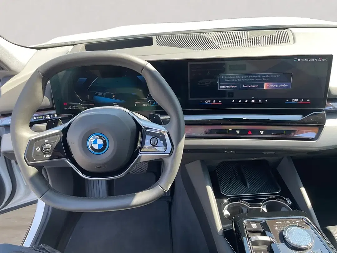 BMW 530 - Thumbnail 13