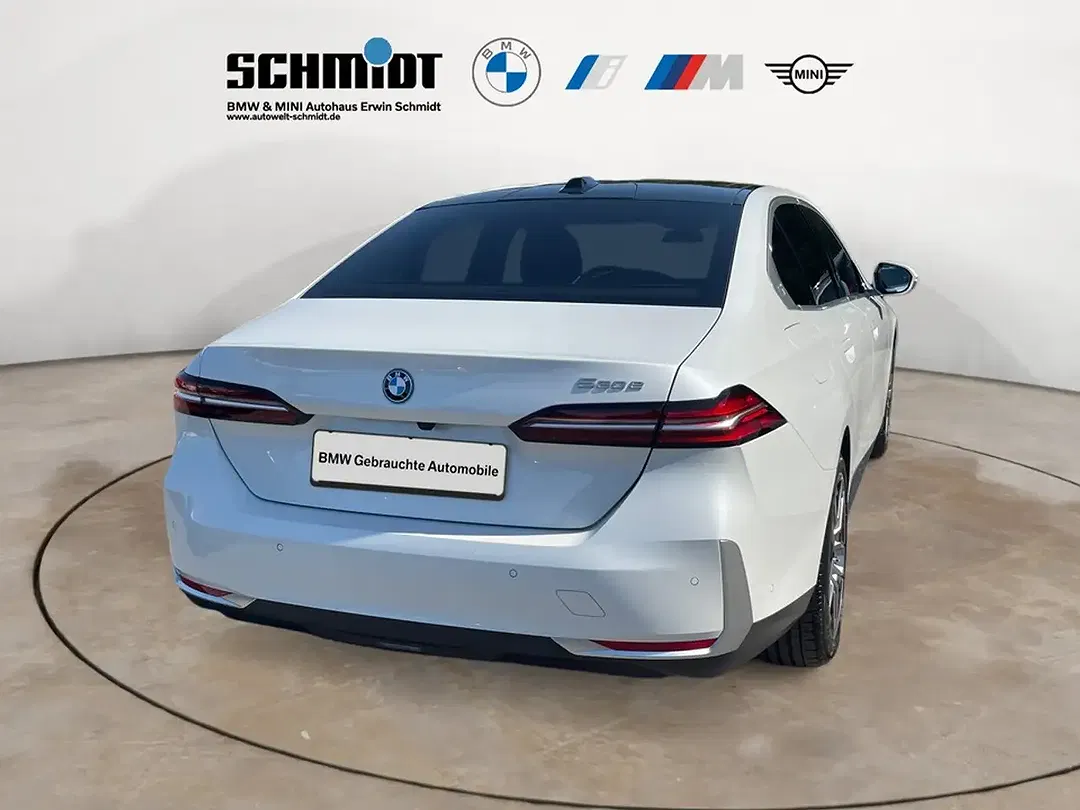 BMW 530 - Thumbnail 4