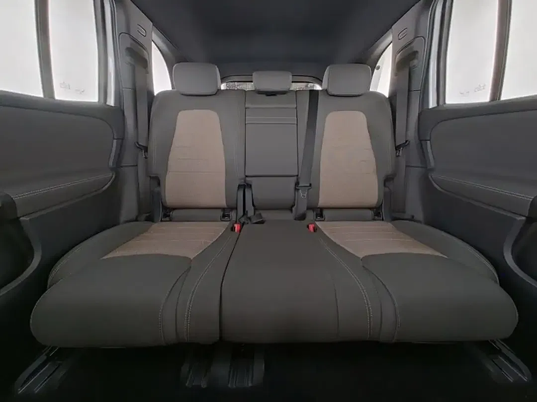 Mercedes-Benz EQB 250 EQ Night - Thumbnail 9