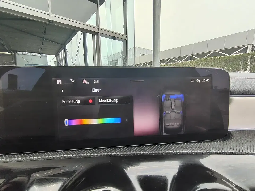 Mercedes-Benz CLA 180 AMG Line - Thumbnail 8