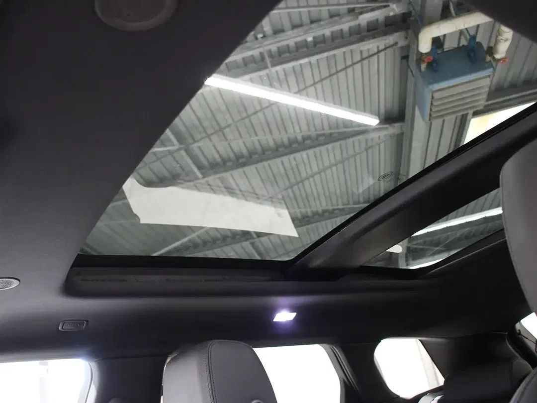 Land Rover Range Rover Evoque D200 AUT 4x4 Dynamic SE - Thumbnail 9