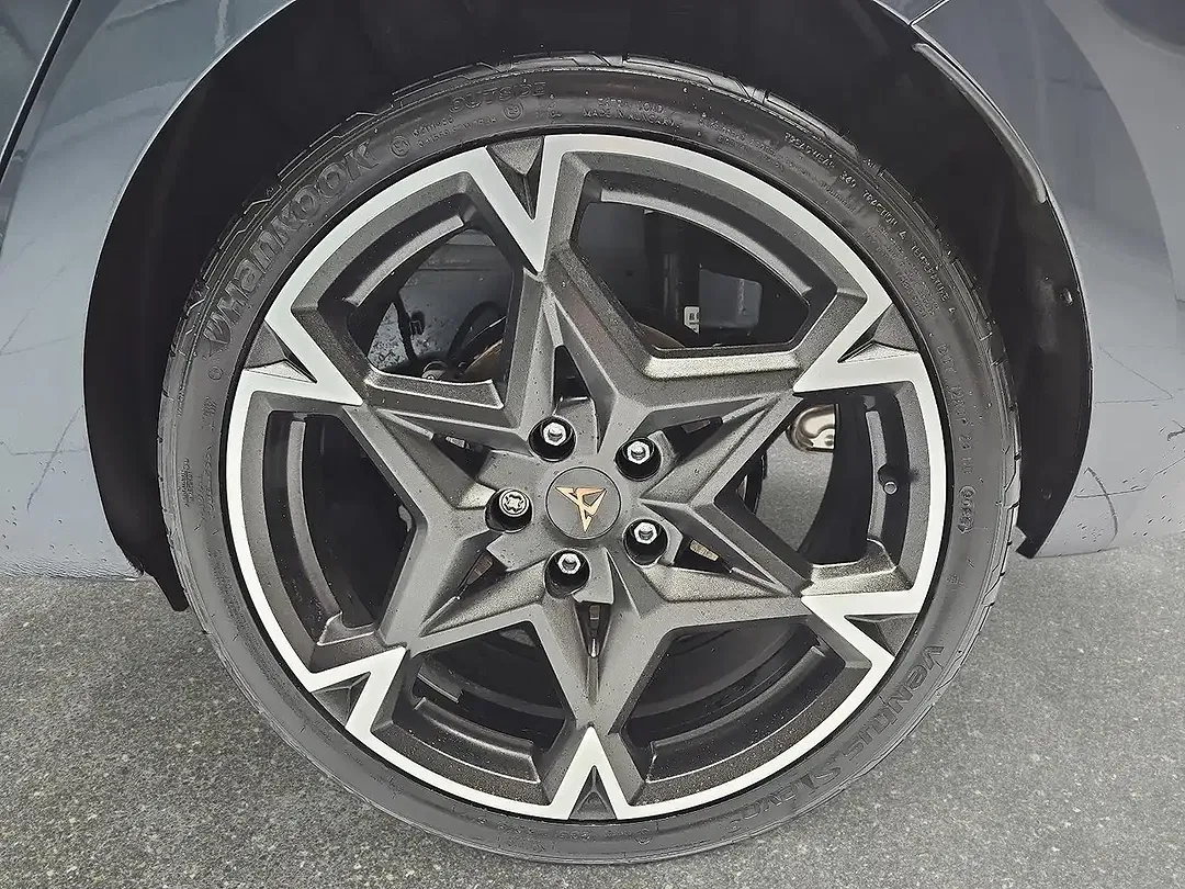 CUPRA Leon 1.5 eTSI DSG DCC - Thumbnail 6