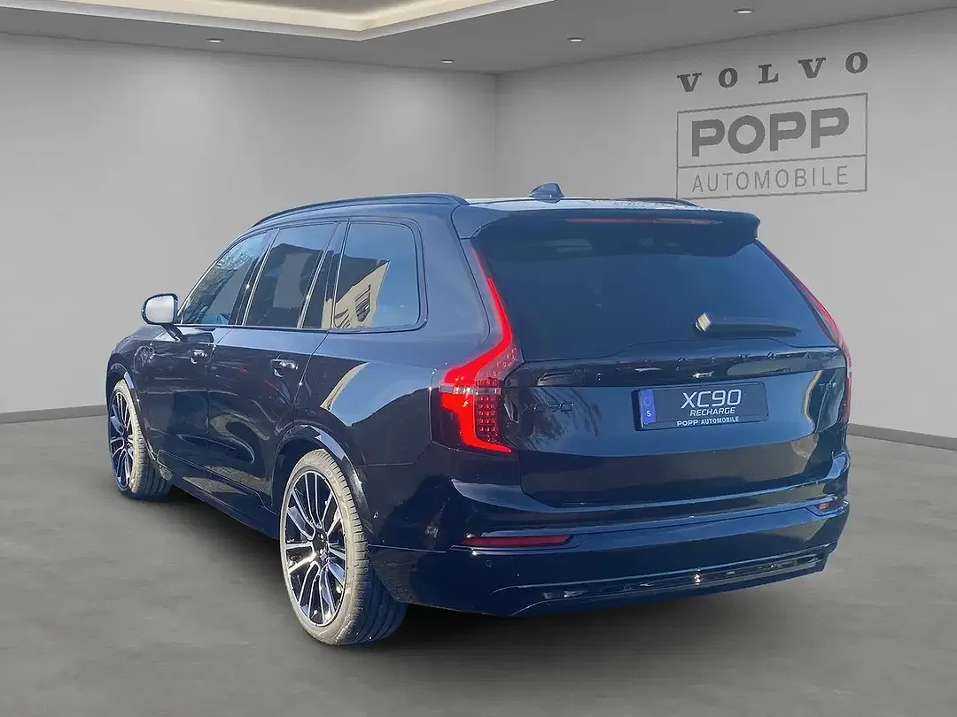 Volvo XC90 T8 AWD Ultra Black Edition - Thumbnail 3