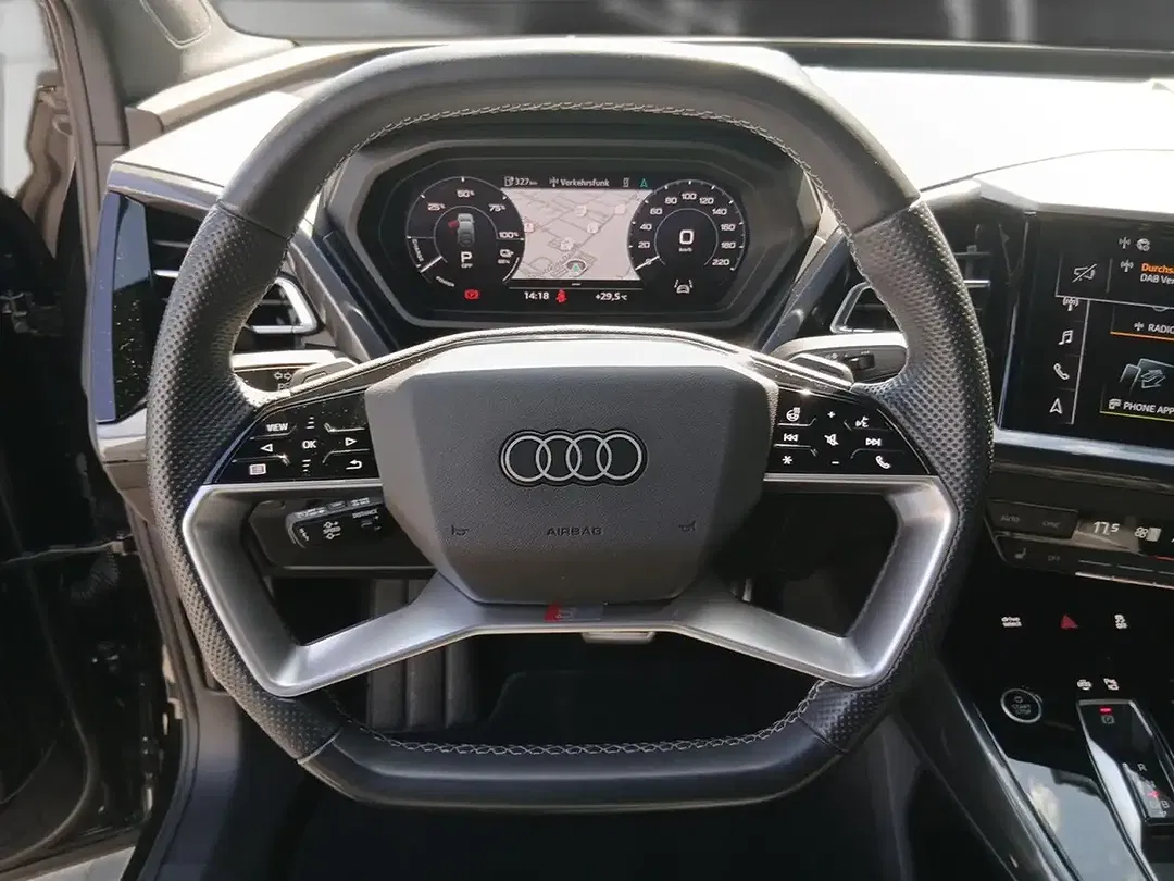 Audi Q4 e-tron 40 Matrix LED S line - Thumbnail 12