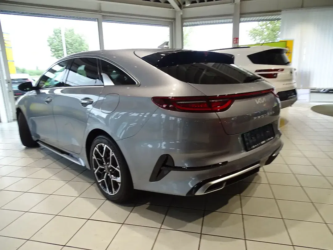 Kia ProCeed / pro_cee'd GT-Line - Thumbnail 4