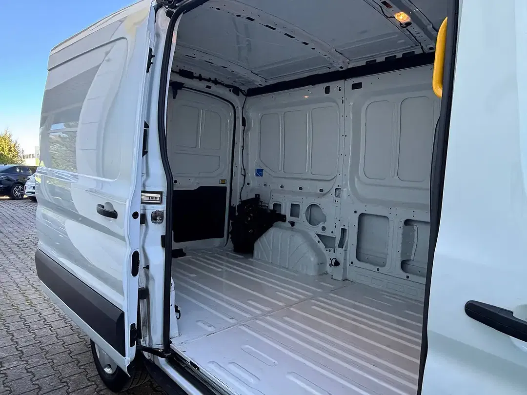 Ford Transit - Thumbnail 11